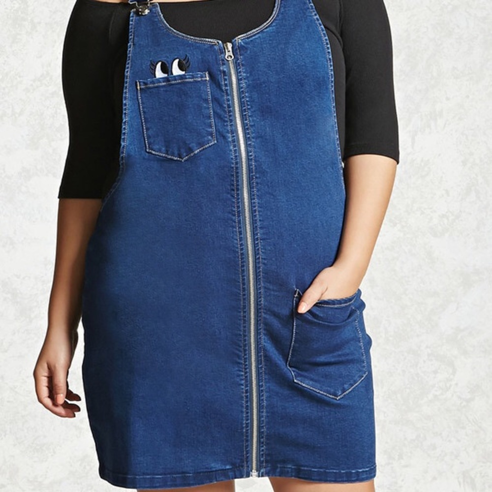 Denim overall dress (pocket eyes)